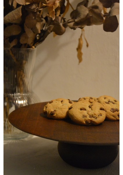 Kahverengi Oval Pasta Standı, Şık ve Dayanıklı E-Ticaret Ürünü