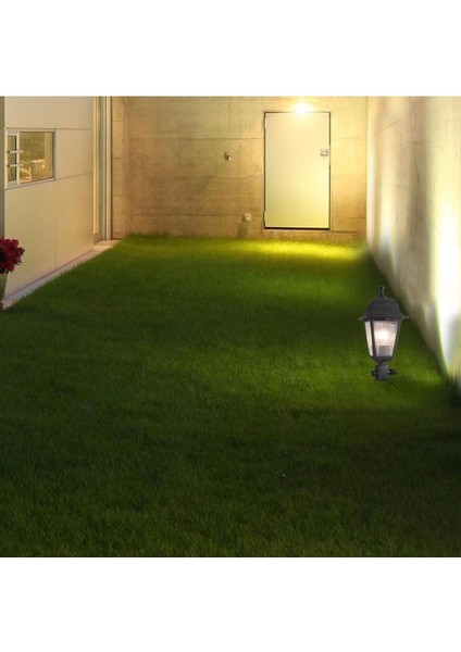 Kare Siyah Optik Çime Saplama, Şık ve Modern Tasarım ile Dikkat Çeker.