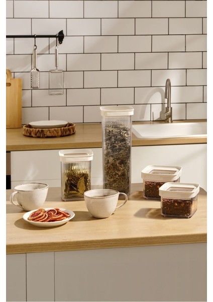 Beyaz 4'lü Saklama Kabı Seti, Pratik ve Şık Mutfak Çözümü