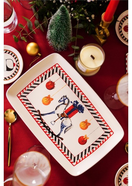 Yılbaşı Temalı Nutcracker Dikdörtgen Servis Tabağı 34X25 Cm, Renkli ve Şık Tasarım