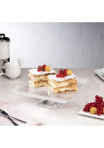 Beyaz Ayaklı Sunum Tabakları, Şık ve Kullanışlı Ev ve Davet Ürünleri modelleri