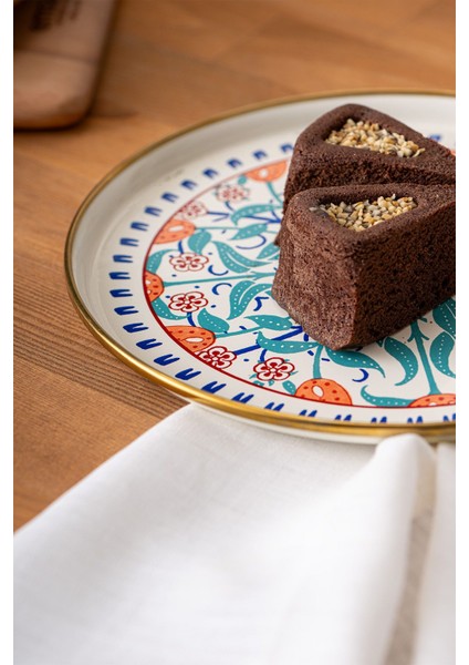 Bej Emaye Pasta Tabağı 21 Cm, Şık ve Dayanıklı Mutfak Aksesuarı modelleri