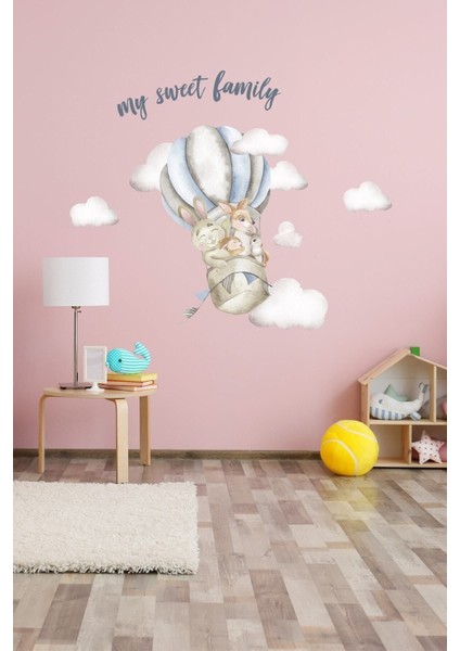 Balonlu Tavşan Ailesi Duvar Sticker Seti, Neşeli ve Sevimli Dekorasyon Içerir.