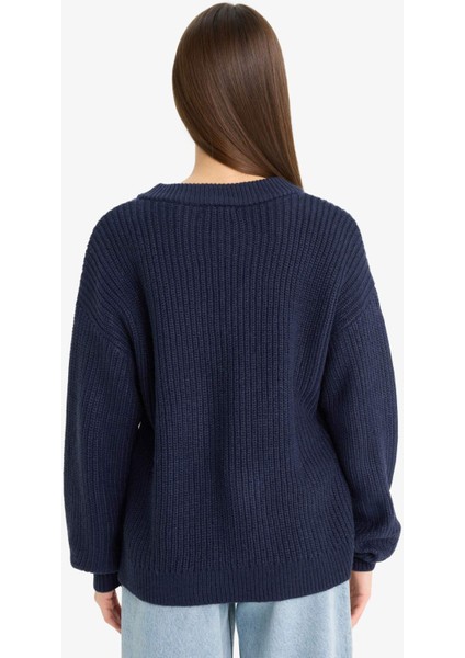 Oversize Geniş Kalıp V Yaka Triko Kazak Z7135AZ25WN indirimleri