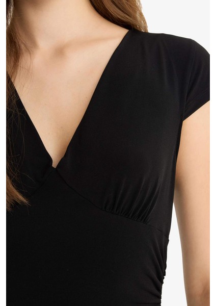 V Yaka Kısa Kollu Mini Elbise G0360AX25HS indirimleri