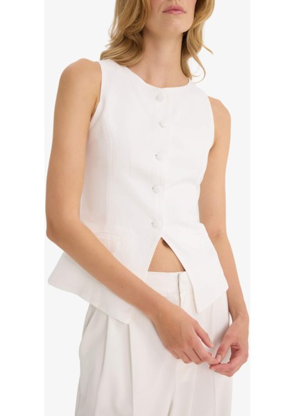 Slim Fit Dar Kesim Bisiklet Yaka Yelek E9946AX25AU fırsatları