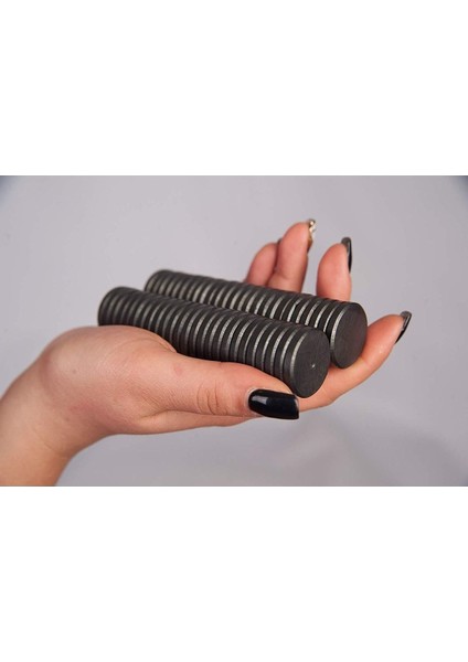 50 Adet 20X3 Yuvarlak Kömür Mıknatıs, Süsleme ve Nişan Için Uygun, Siyah Renkli fiyatları