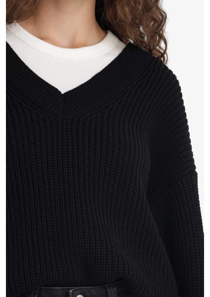 Oversize Geniş Kalıp V Yaka Triko Kazak Z7135AZ25WN