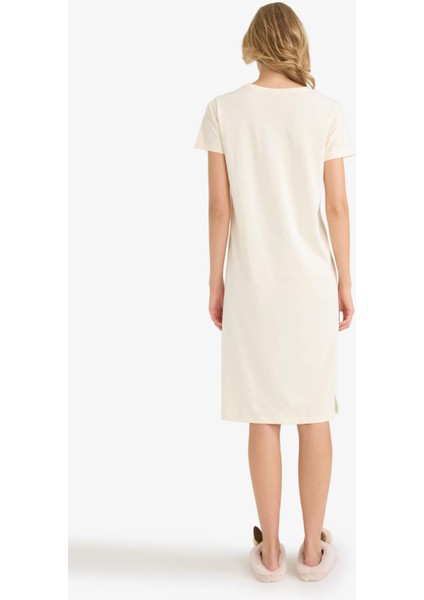 Regular Fit Bisiklet Yaka Baskılı Kısa Kollu Gecelik-Fall in Love F7566AX25AU fırsatları