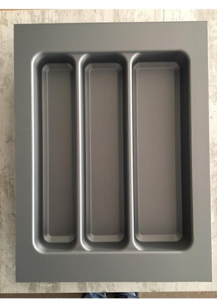 Gri Çekmece Içi Kepçelik, 37X49 Cm’den 32X40 Cm’ye Kadar Ayarlanabilir.