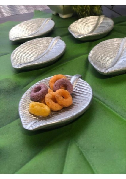 6 Adet Çok Renkli Gümüş Yaprak Lokumluk, Şık ve Zarif Tasarım