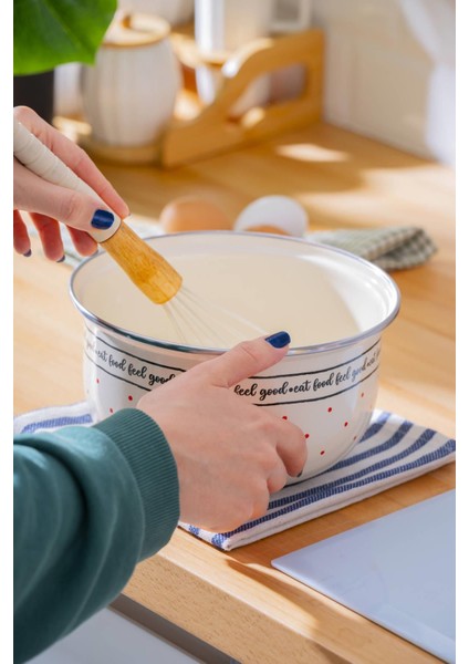 Bej Emaye Karıştırma Kabı, 18 Cm, Şık ve Dayanıklı Mutfak Gereci fiyatları