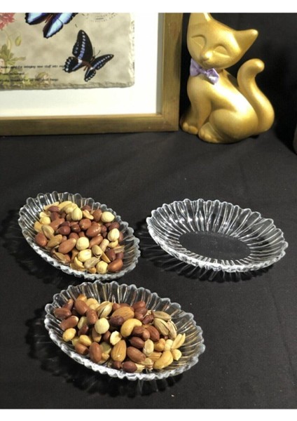 Şık 3'lü Cam Çerezlik ve Mezelik Seti, Modern ve Dekoratif Tasarım.