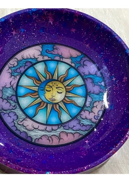 Çok Renkli Mistik Güneş, Bulut ve Ay Desenli Yuvarlak Epoksi Küllük modelleri