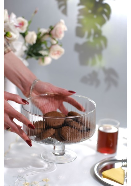 Şeffaf Ayaklı Cam Kase, Modern Tasarım, Tatlı, Salata ve Meyve Sunumu Için Ideal modelleri