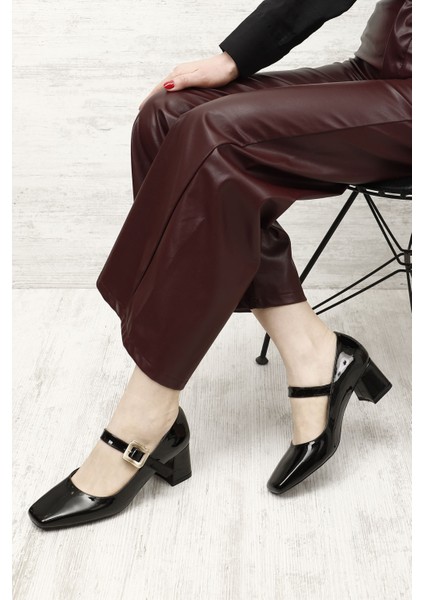 Kadın Siyah Rugan Küt Burun Kare Ökçe Mary Jane Ayakkabı fiyatları