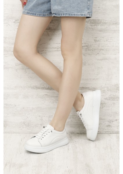 Kadın Beyaz Lastik Bağcıklı Comfort Dolgu Taban Hakiki Deri Sneaker fiyatları