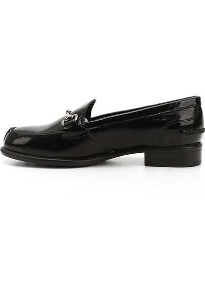 Kadın Siyah Rugan Tokalı Hakiki Deri Loafer Ayakkabı fırsatları