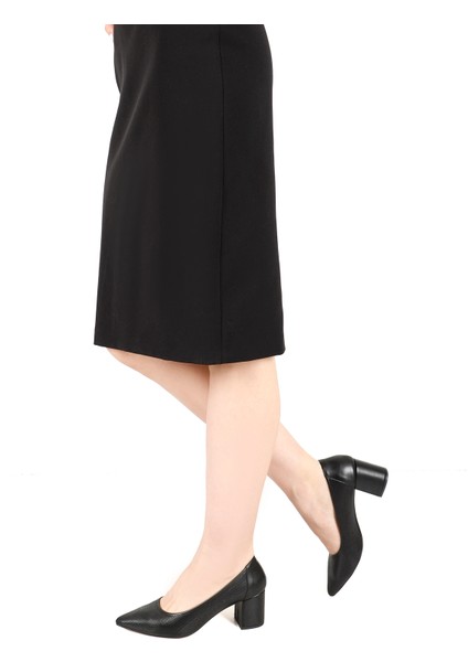 Kadın Siyah Sivri Burun Orta Kalın Topuklu Ayakkabı fiyatları