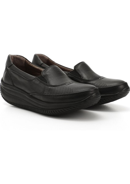 Kadın Siyah Dolgu Taban Hakiki Deri Ayakkabı modelleri