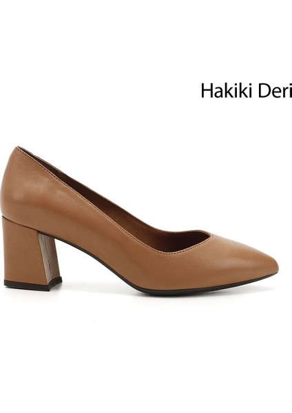 Kadın Açık Taba Sivri Burun Orta Kalın Topuklu Hakiki Deri Ayakkabı