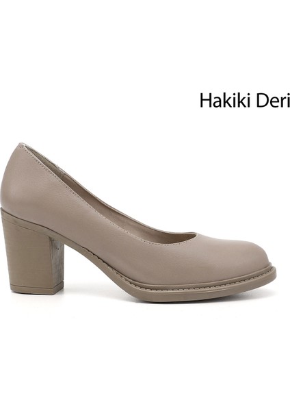 Kadın Bej Orta Kalın Topuklu Hakiki Deri Ayakkabı