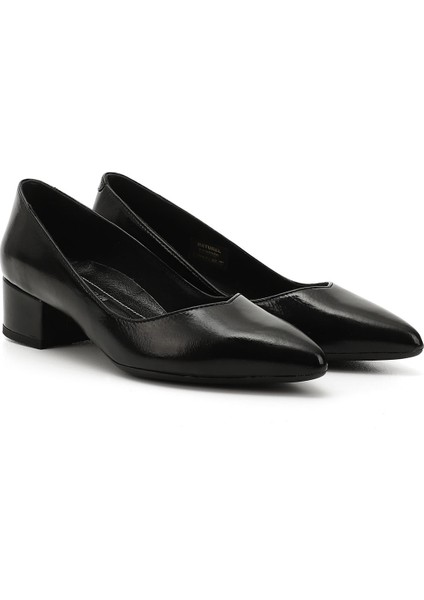 Kadın Siyah Rugan Kısa Kalın Topuklu Hakiki Deri Ayakkabı modelleri