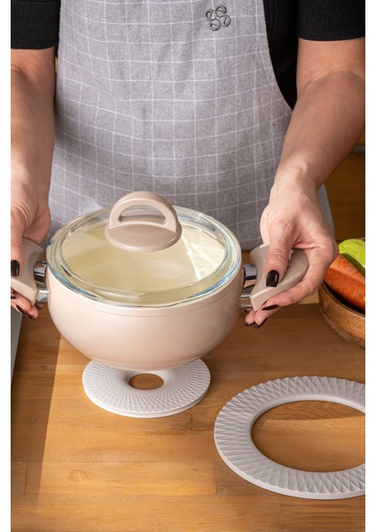 Yumuşak 2 Parça Silikon Nihale Takımı, Pratik ve Kullanışlı Mutfak Aksesuarı fırsatları