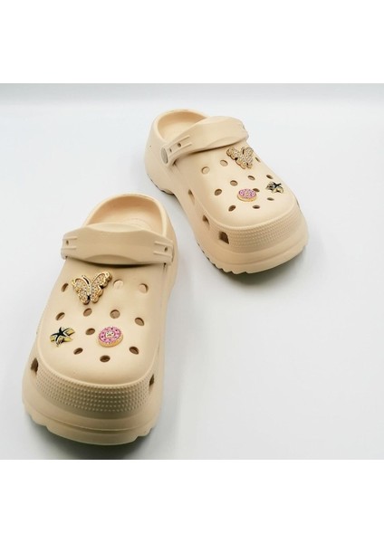 Yüksek Kadın Terlik