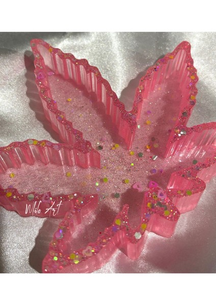Parlak Simli Yaprak Şeklinde Epoksi Küllük, Pembe, Şık ve Estetik Tasarım fırsatları