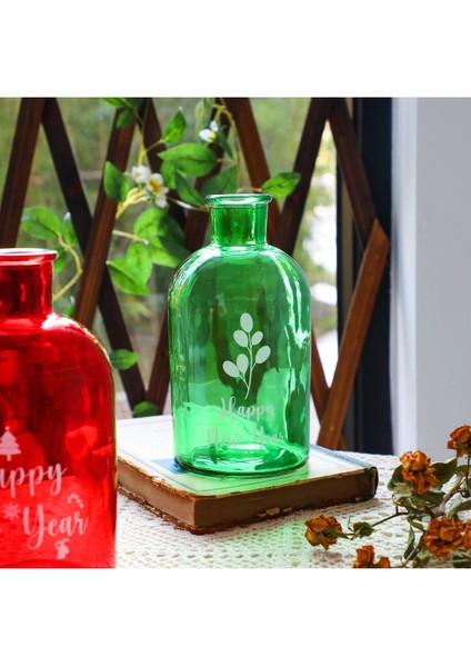 Canlı Yeşil Vazo, Şık Dekorasyon, Modern Tasarım, Huzurlu Atmosfer fırsatları