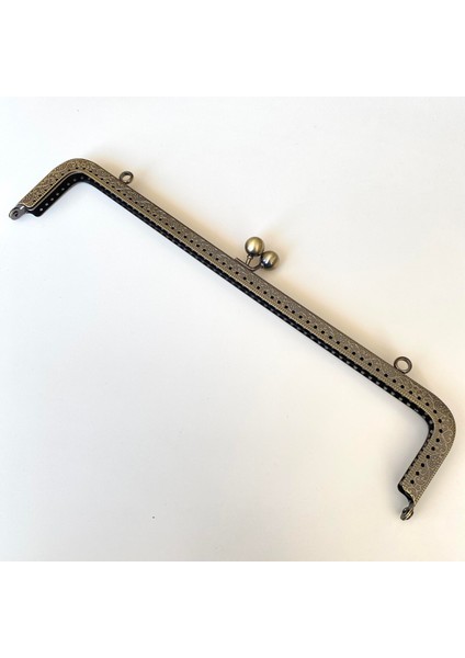 Çanta ve Cüzdan Klipsi Işleme Baskılı Antik Renk Köşeli Model 30 cm BA-0093 ( Askılıklı )