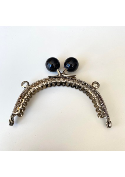 Oval Siyah Inci Boncuklu Işleme Baskılı Çanta ve Cüzdan Bursu - Klipsi Gümüş 8.5 cm BA-0102