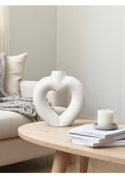 Dekoratif Kalp Figürlü Seramik Vazo | El Yapımı Özel Tasarım