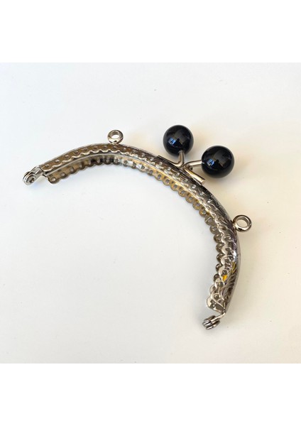 Oval Siyah Inci Boncuklu Işleme Baskılı Çanta ve Cüzdan Bursu - Klipsi Gümüş 10.5 cm BA-0103