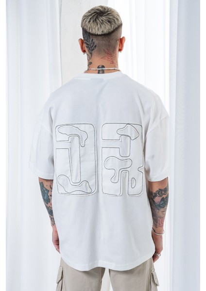 Erkek Beyaz Oversize Tişört Arkası Baskılı Bol Kesim %100 Pamuk modelleri