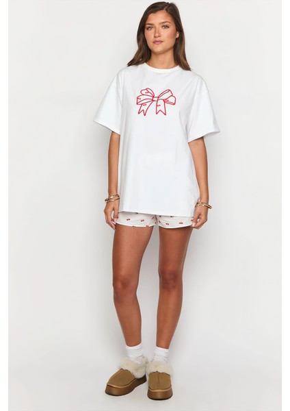 Trend Kadın Tişört - %100 Pamuk Fiyonk Kiraz Baskılı Oversize Beyaz
