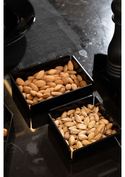 Siyah Akrilik Pleksi Kare Çerezlik Kase 9,5x9,5 Cm, 3 mm Şık ve Dayanıklı Tasarım modelleri