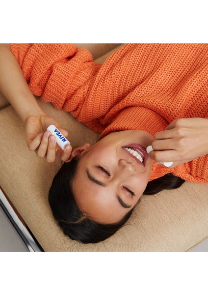 Nivea Med Repaır Dudak Bakım Kremi 4,8g