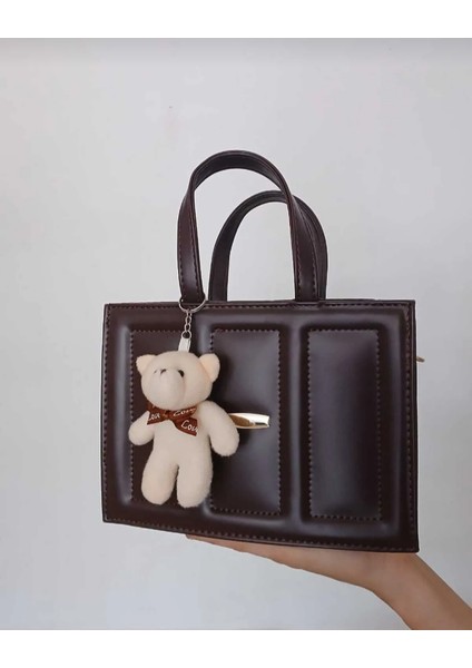 Charmlı Suni Deri Kutu Model Çanta fırsatları