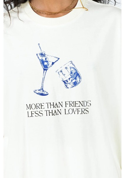 Trend Kadın Tişört - %100 Pamuk Martini Kadeh Baskılı Oversize Beyaz fırsatları