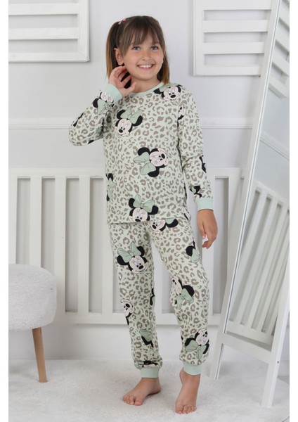 Leopar Desenli Minnie Mouse Kız Çocuk Pijama Takımı modelleri