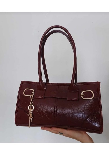 Charmlı Suni Deri Çanta