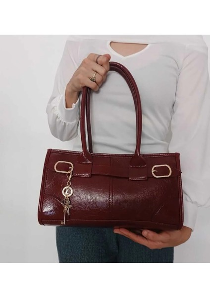 Charmlı Suni Deri Çanta fırsatları