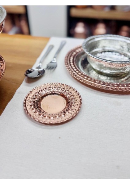 Bakır Çay Tabağı, Şık ve Geleneksel El Işi Tasarımıyla Evinizde Şıklık Sağlar fiyatları