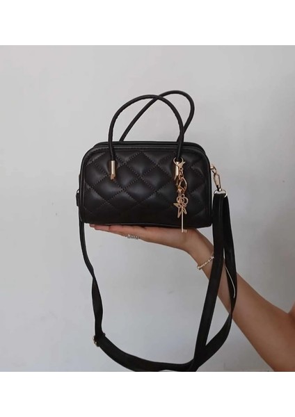 Suni Deri Charmlı Baklava Desenli Omuz Çantası modelleri