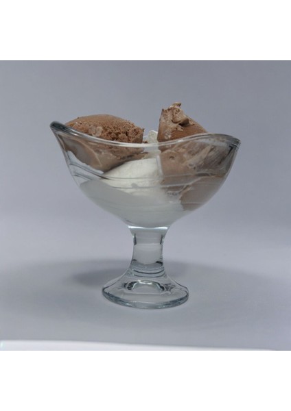 Turuncu Renkli Şık Dondurma Kasesi, Keyifli Tatlar Için Ideal Seçim