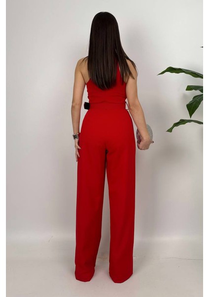 Amber Kadın Kemer Detaylı Askılı Bol Paça Kırmızı Tulum – Rahat Şık Yazlık Kombin modelleri