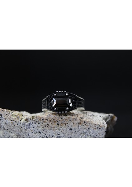 925 Ayar Siyah Taşlı Erkek Gümüş Yüzük - Maskülen Stil fiyatları
