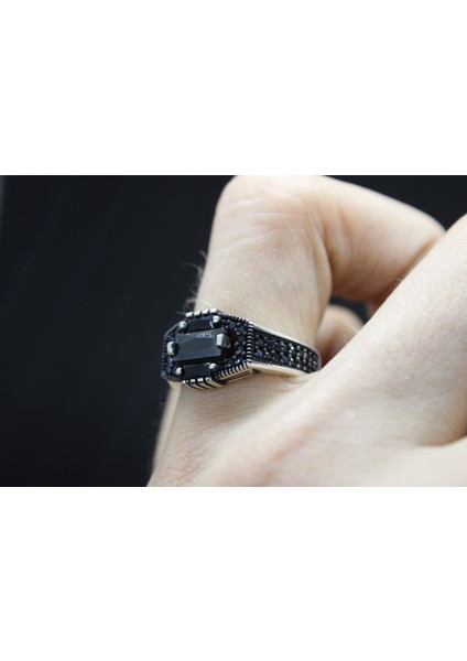 925 Ayar Siyah Taşlı Erkek Gümüş Yüzük - Maskülen Stil modelleri